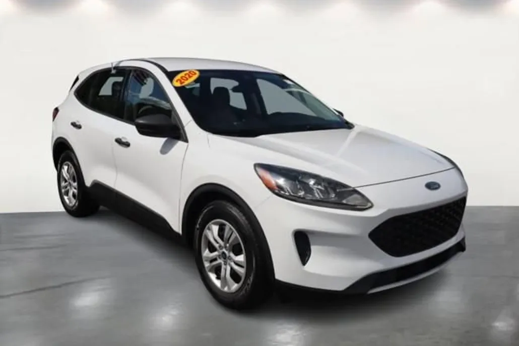 2020 Ford Escape S photo 1