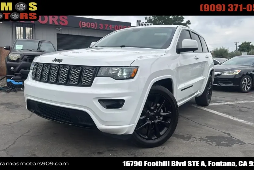 2019 Jeep Grand Cherokee Altitude photo 1