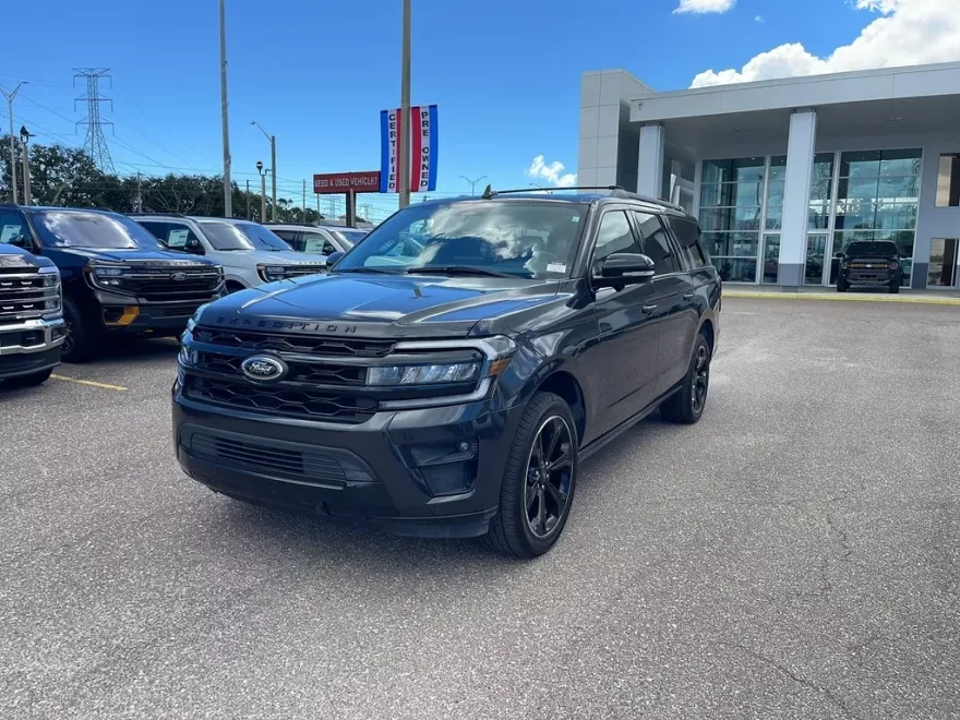 2022 Ford Expedition MAX Limited photo 1