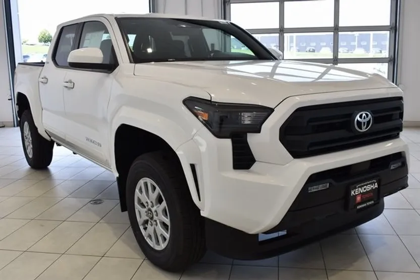 2025 Toyota Tacoma SR5 Double Cab photo 1