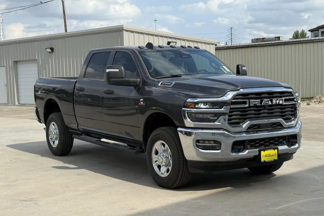 2025 Ram 2500 Tradesman photo 1