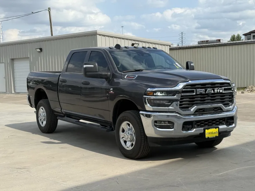 2025 Ram 2500 Tradesman photo 1