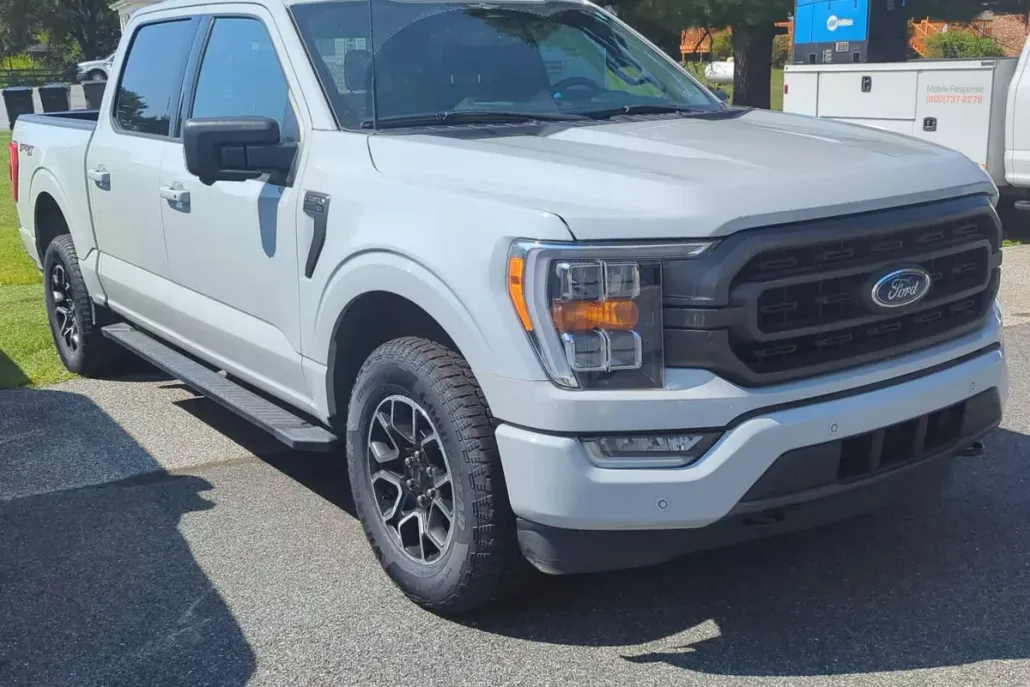 2023 Ford F-150 XLT photo 1