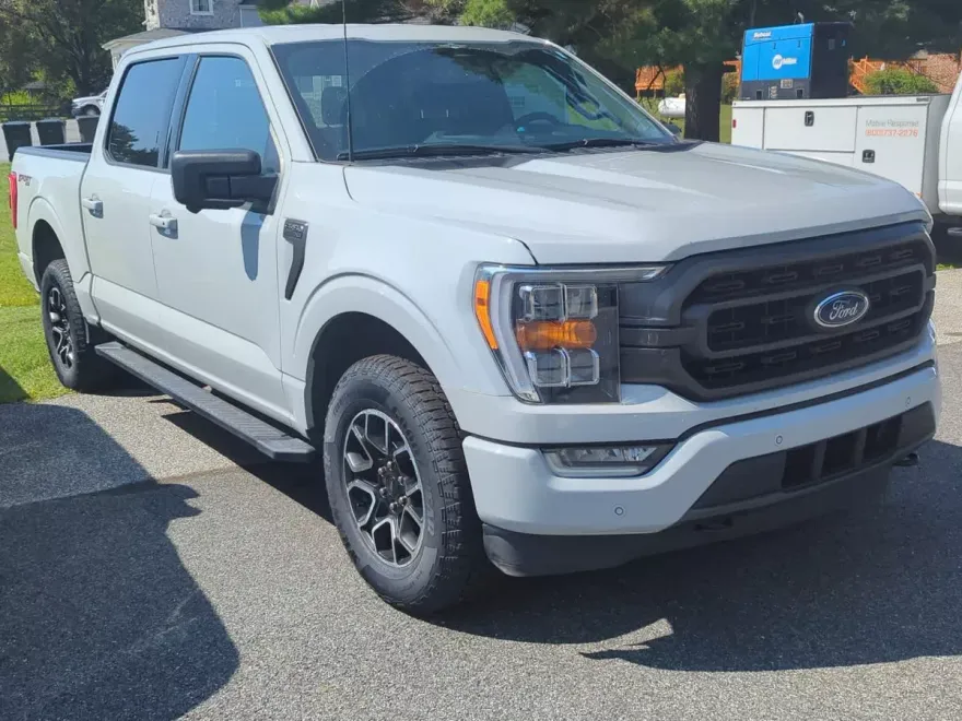 2023 Ford F-150 XLT photo 1