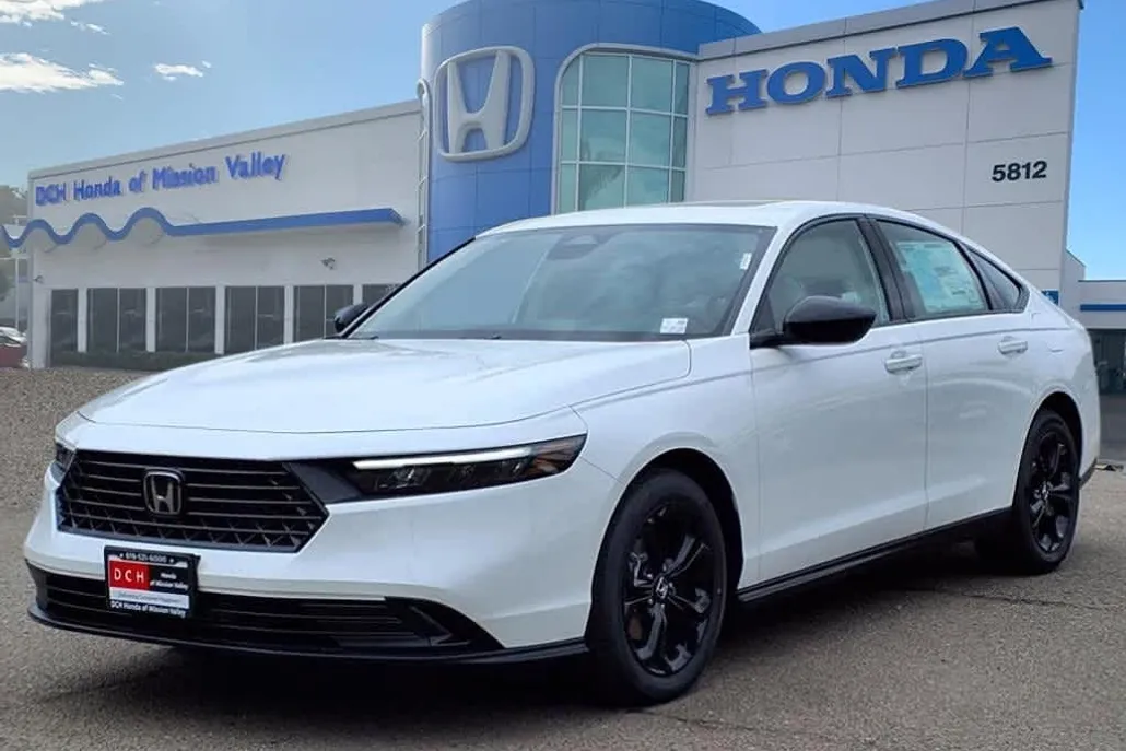 2025 Honda Accord SE photo 1