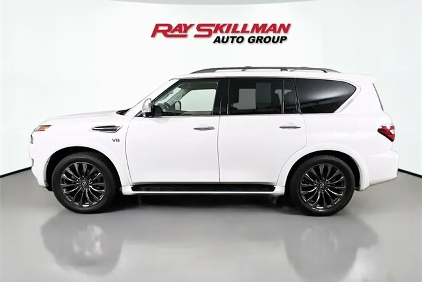 2022 Nissan Armada Platinum photo 1