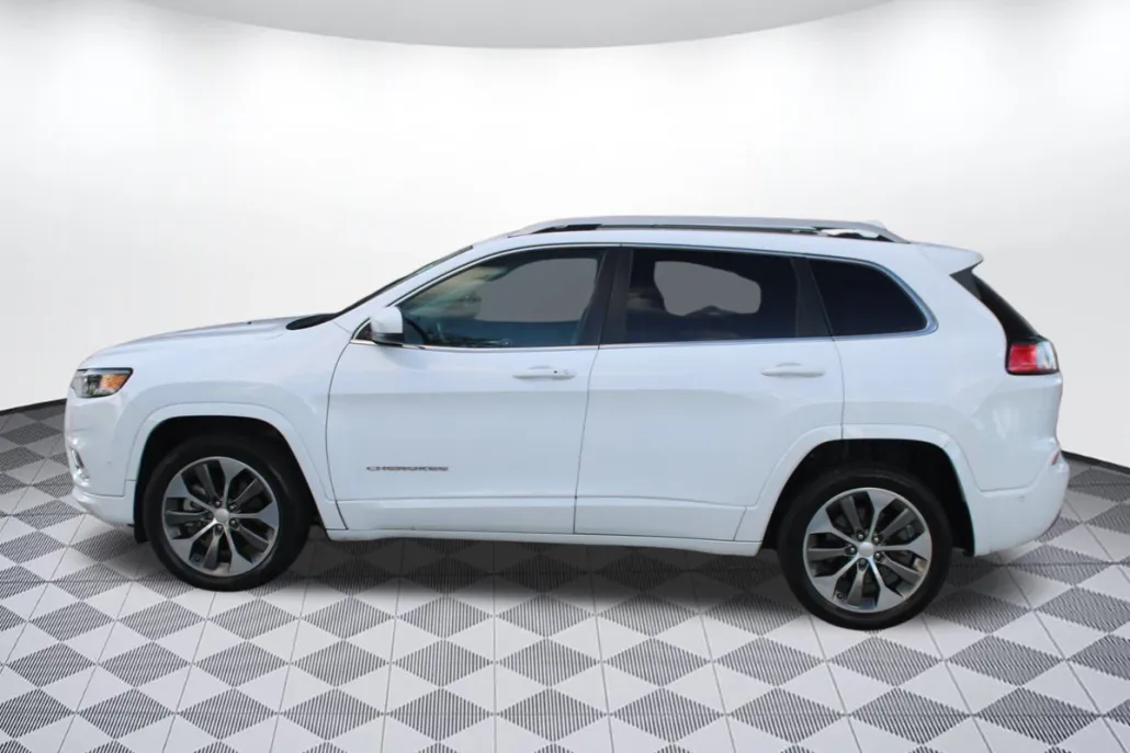 2019 Jeep Cherokee Overland photo 1