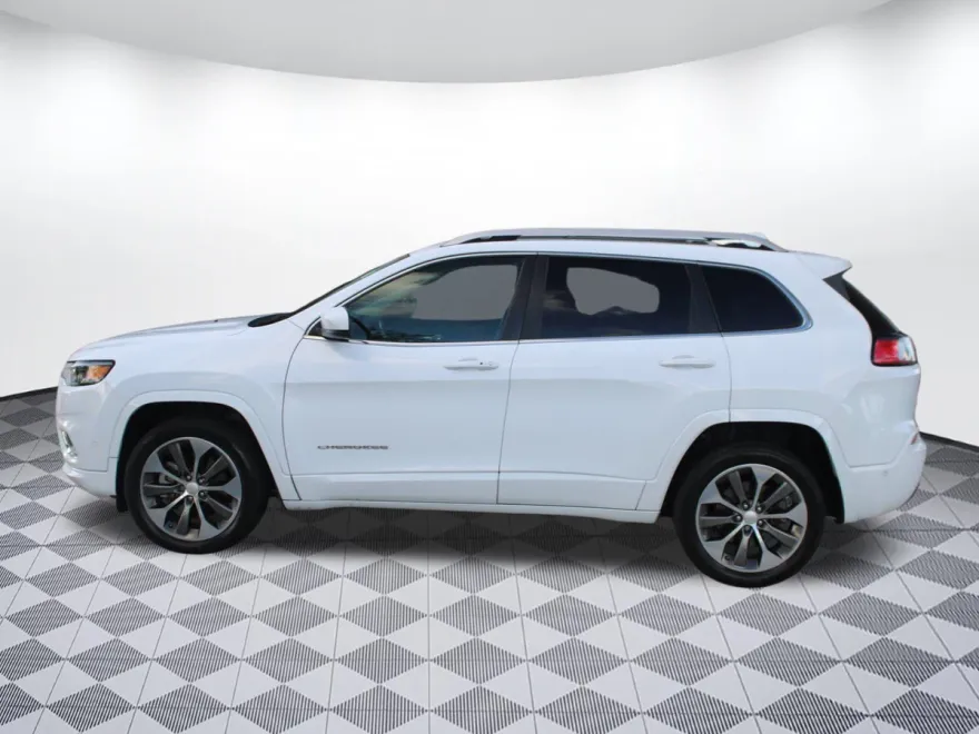2019 Jeep Cherokee Overland photo 1