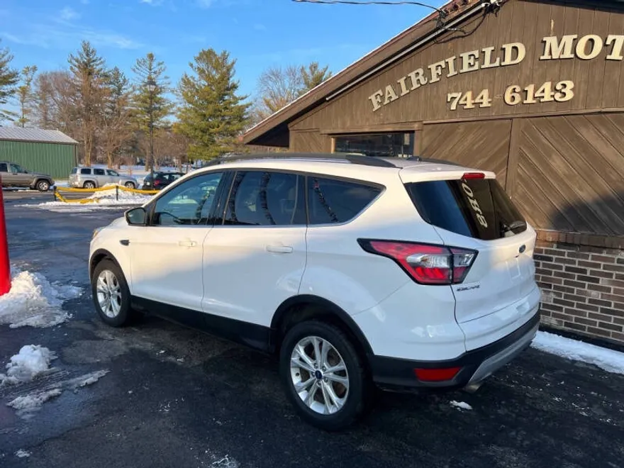 2018 Ford Escape SE photo 1
