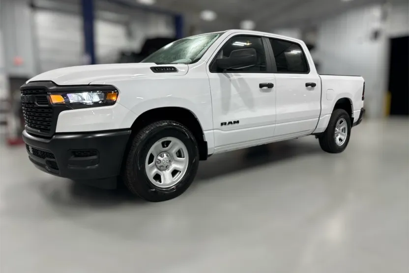2025 Ram 1500 Tradesman photo 1