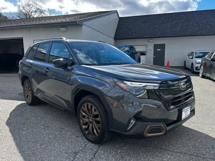 2025 Subaru Forester Sport photo 1