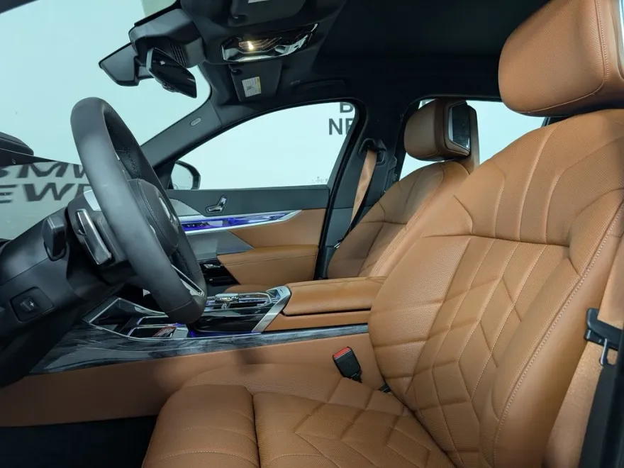 2025 Bmw i7 xDrive60 photo 1