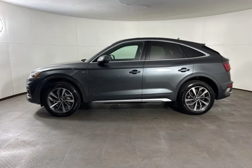 2022 Audi Q5 Sportback 45 S line Premium Plus photo 1
