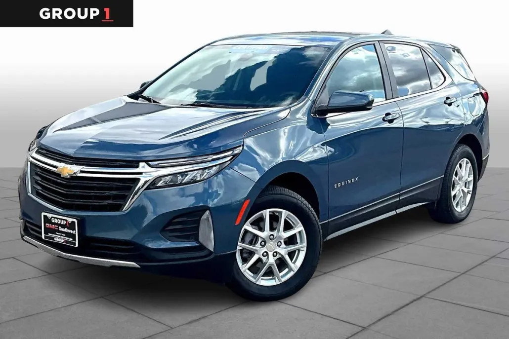 2024 Chevrolet Equinox LT photo 1