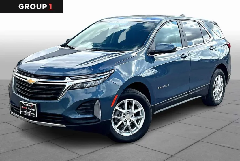 2024 Chevrolet Equinox LT photo 1