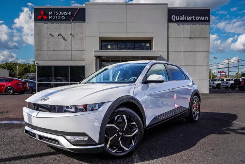 2024 Hyundai Ioniq 5 SE photo 1