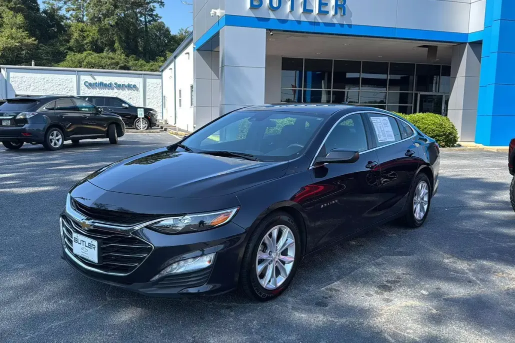 2023 Chevrolet Malibu 1LT photo 1
