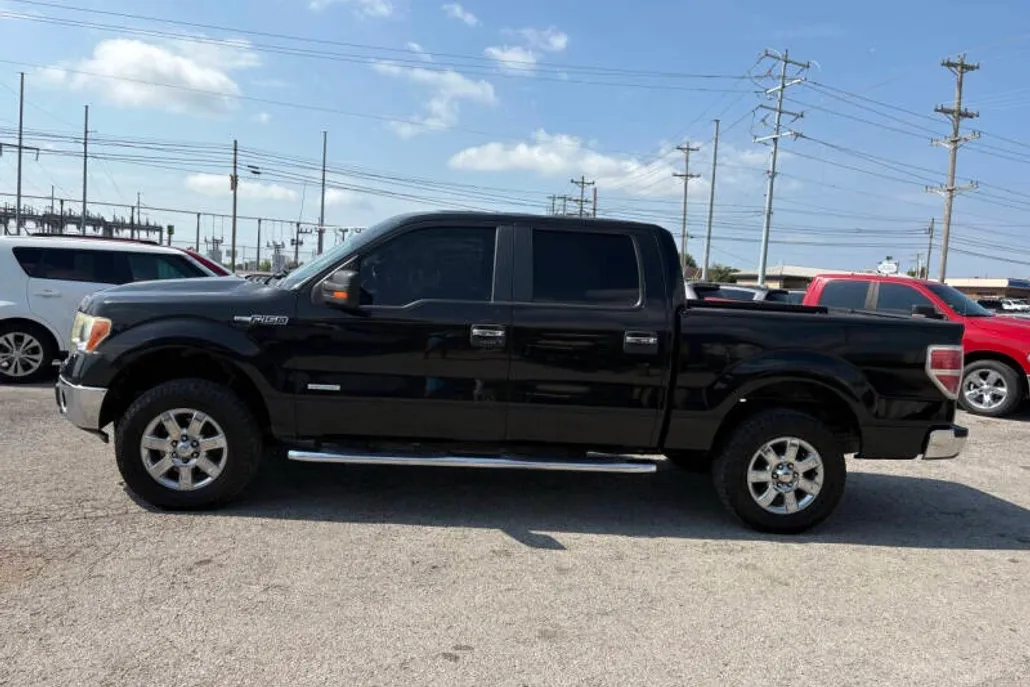 2013 Ford F-150 XLT photo 1