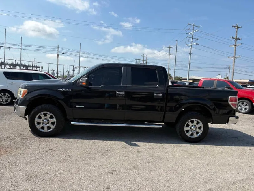2013 Ford F-150 XLT photo 1