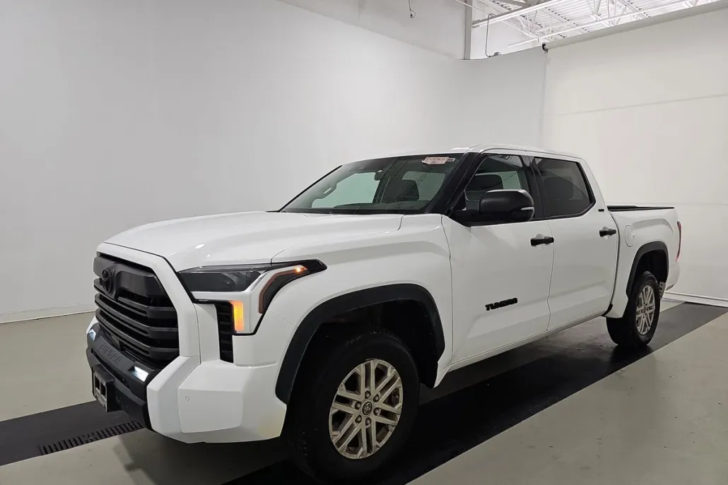 2022 Toyota Tundra SR5 photo 1