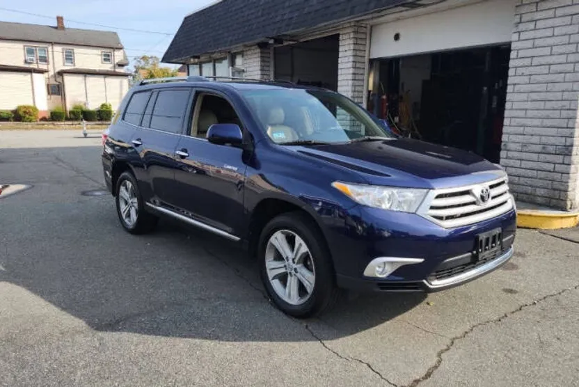 2013 Toyota Highlander Limited photo 1