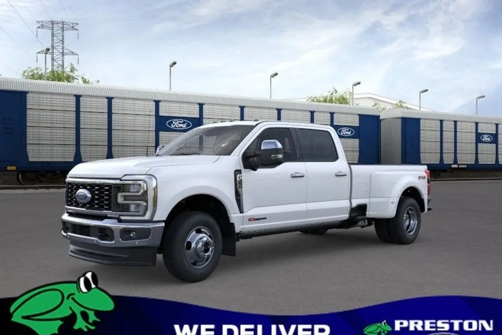 2025 Ford F-350 Lariat photo 1