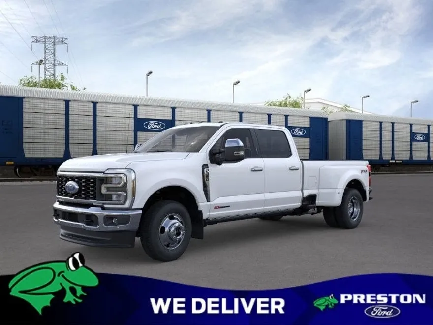 2025 Ford F-350 Lariat photo 1