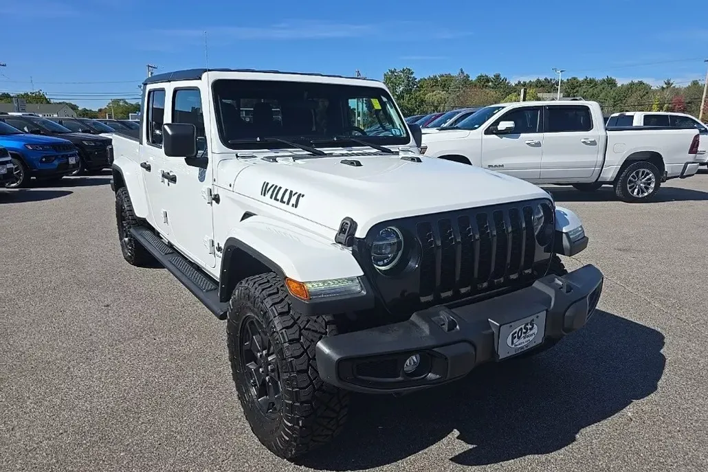 2022 Jeep Gladiator Willys photo 1