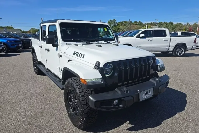 2022 Jeep Gladiator Willys photo 1