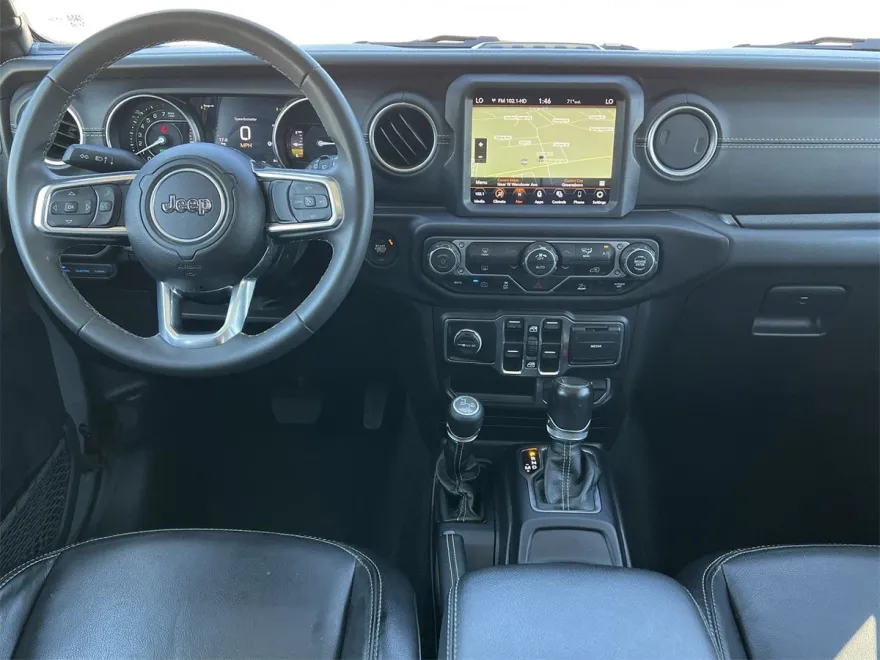2023 Jeep Wrangler 4xe Sahara photo 1
