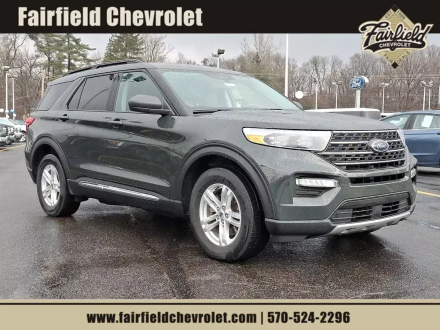 2022 Ford Explorer XLT photo 1
