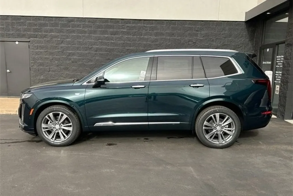 2025 Cadillac XT6 Premium Luxury photo 1