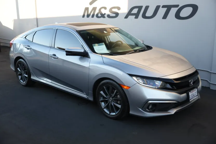 2019 Honda Civic EX photo 1