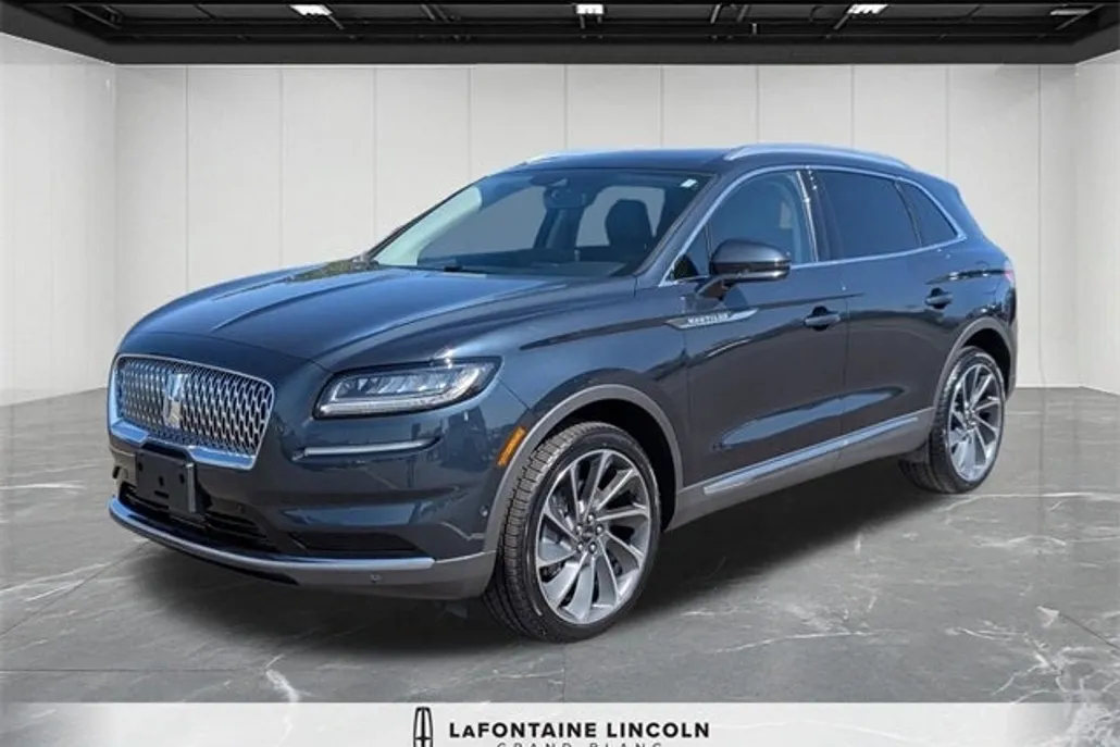 2022 Lincoln Nautilus Reserve photo 1