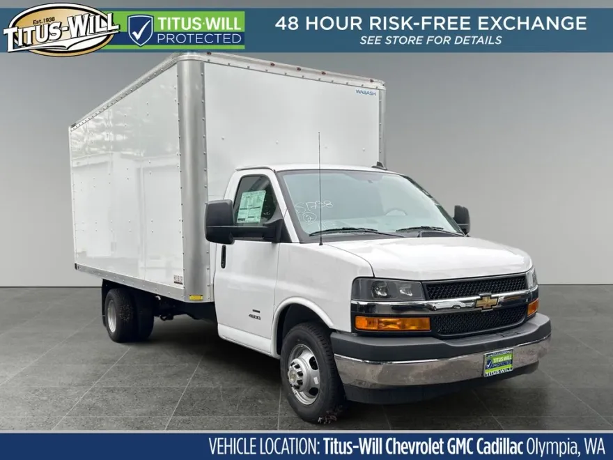 2025 Chevrolet Express Cutaway photo 1