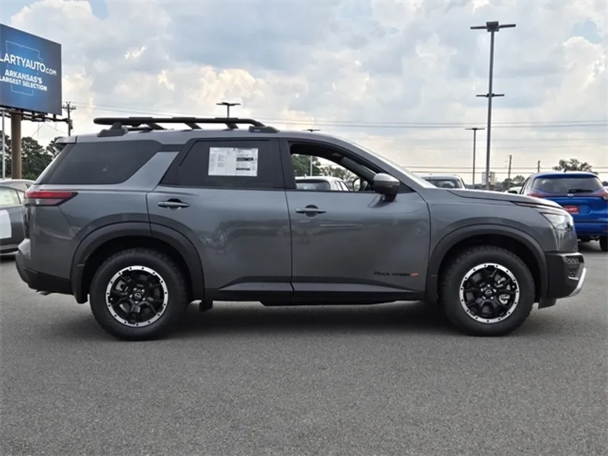2025 Nissan Pathfinder Rock Creek photo 1