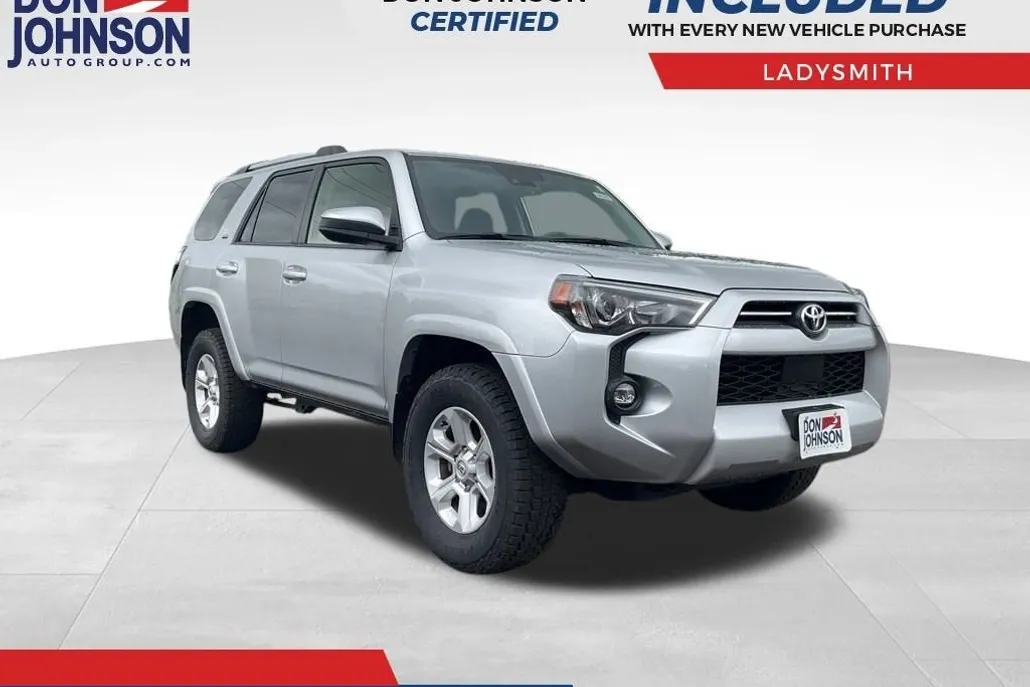2022 Toyota 4Runner SR5 photo 1