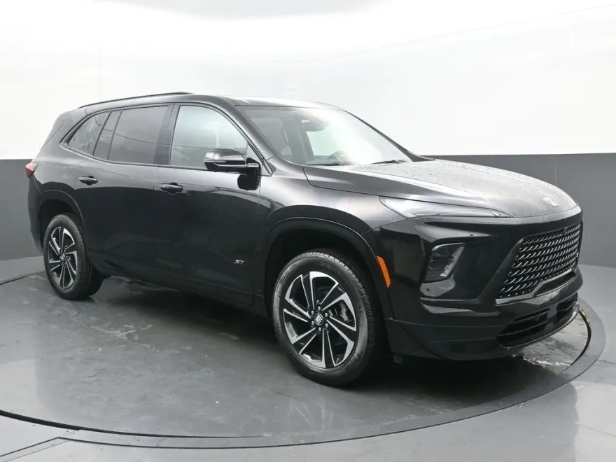 2025 Buick Enclave Sport Touring photo 1