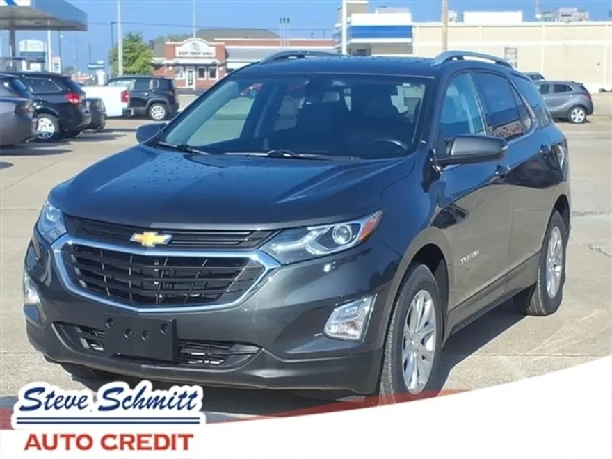 2018 Chevrolet Equinox LT photo 1