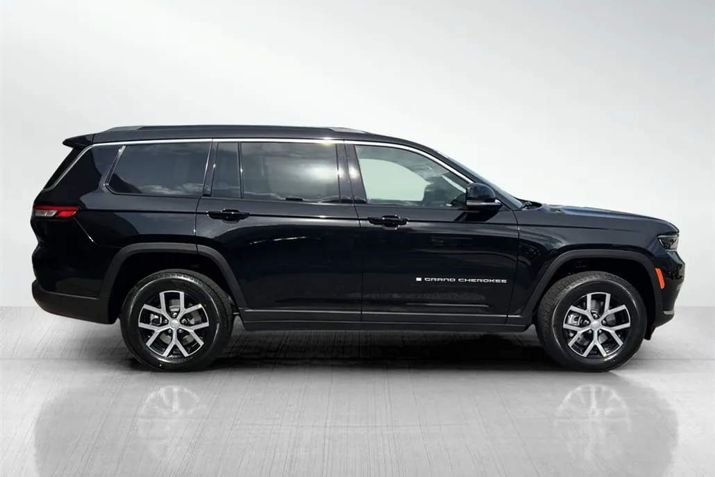 2025 Jeep Grand Cherokee Limited photo 1