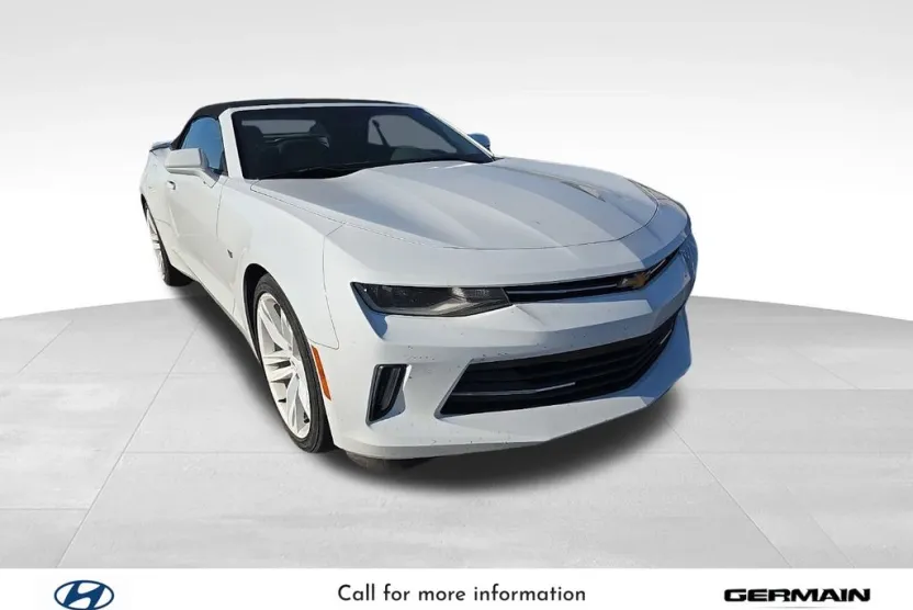 2017 Chevrolet Camaro 2LT photo 1