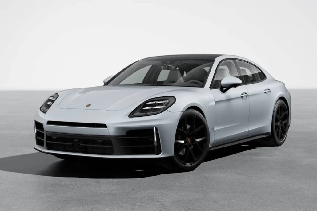 2025 Porsche Panamera 4 photo 1