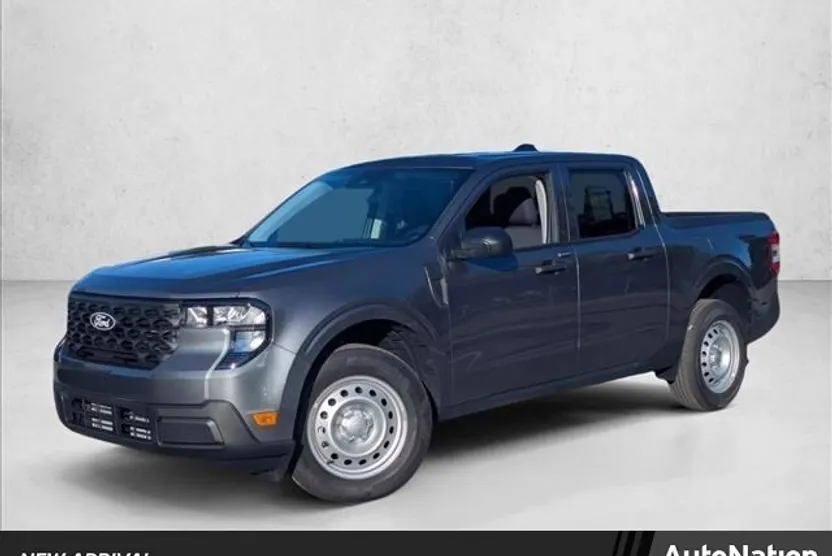 2025 Ford Maverick XL photo 1