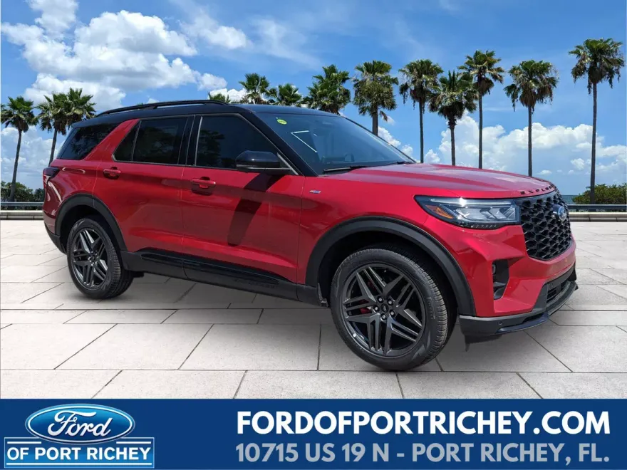 2025 Ford Explorer ST-Line photo 1