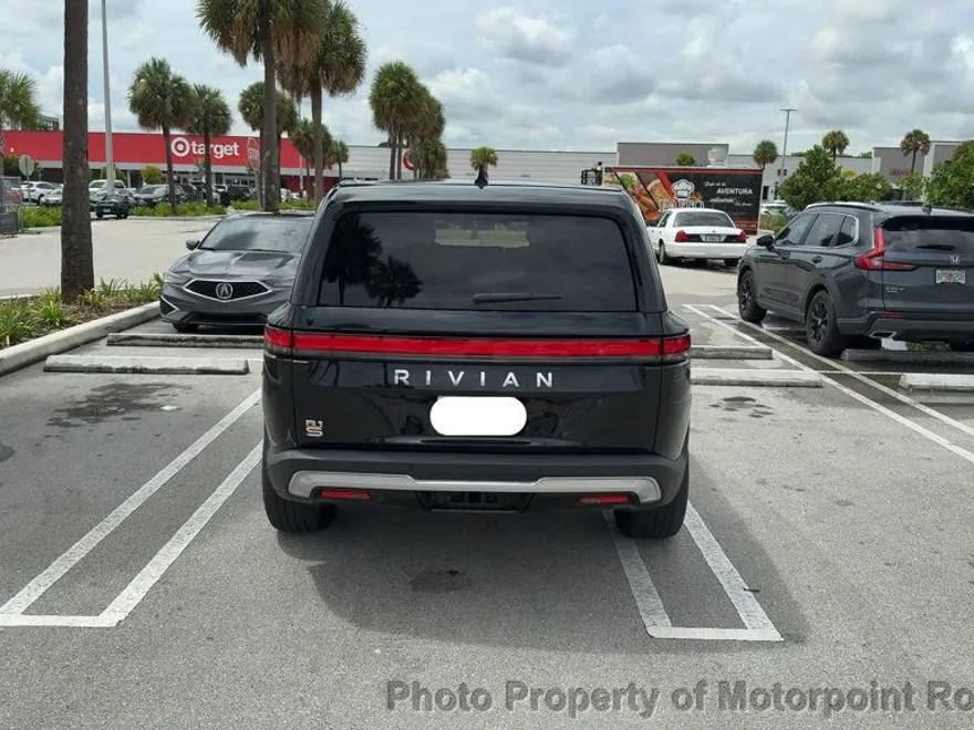 2023 Rivian R1S Adventure photo 1