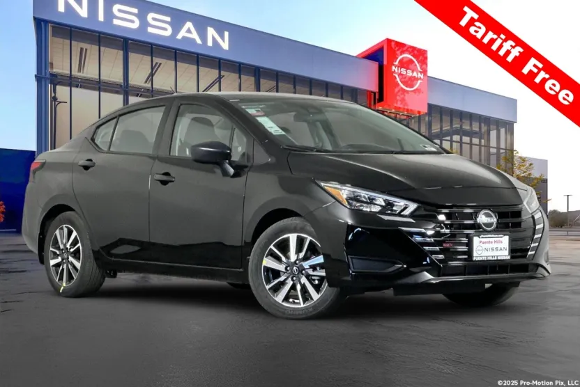2025 Nissan Versa 1.6 S photo 1