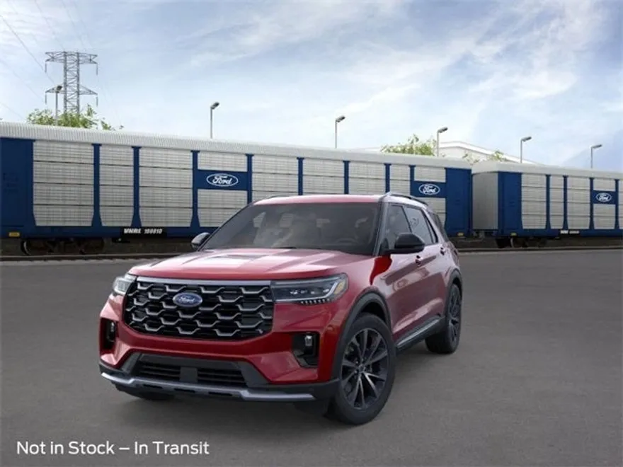 2025 Ford Explorer Platinum photo 1