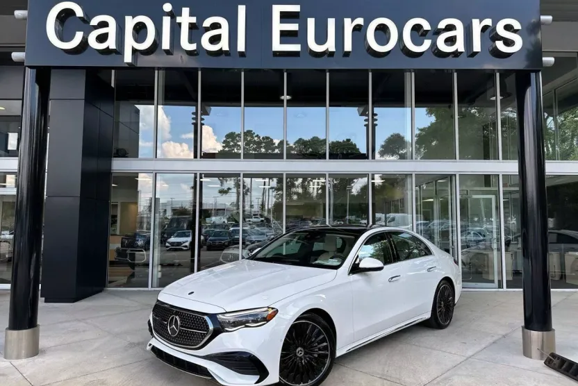 2026 Mercedes Benz E 450 4MATIC Sedan photo 1
