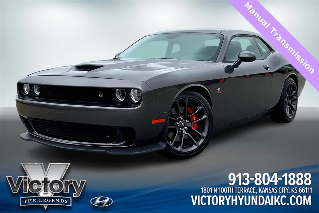 2022 Dodge Challenger R/T Scat Pack photo 1