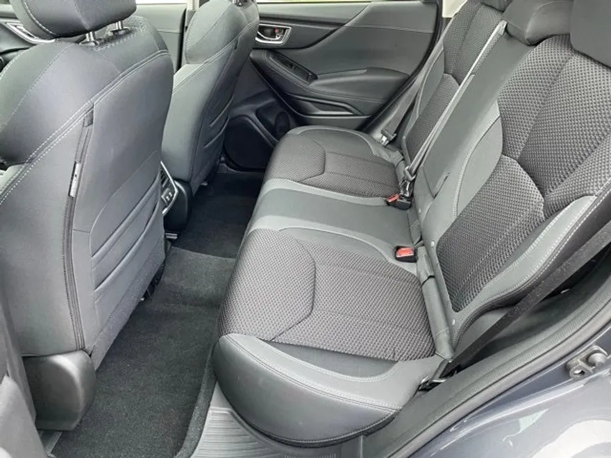 2024 Subaru Forester Premium photo 1